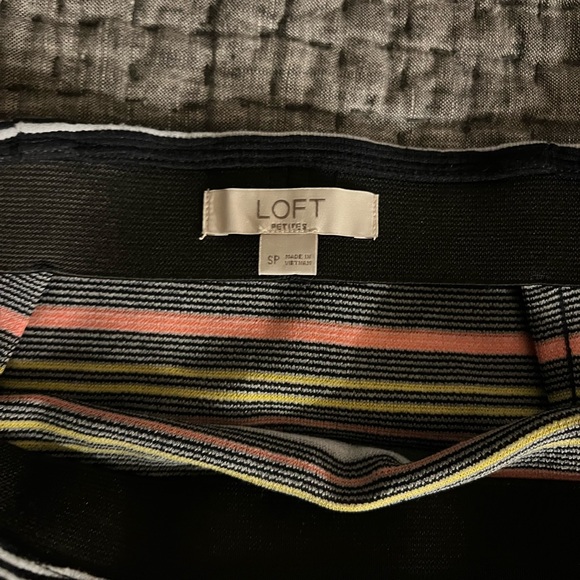 Loft Pencil Skirt - Picture 2 of 2